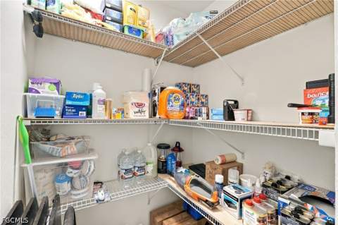 5654 Natoma Dr, Fort Myers FL - photo 8 of 31