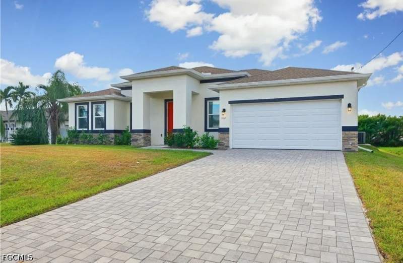 3 bedroom SingleFamilyResidence at 1112 NE 19th St, Cape Coral, Cape Coral — photo 2
