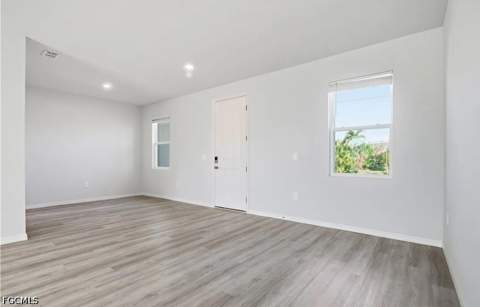 1112 NE 19th St, Cape Coral FL - photo 9 of 18