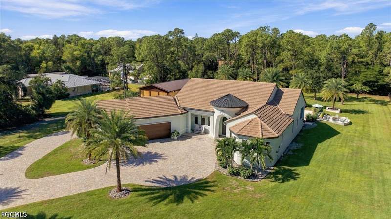3 bedroom SingleFamilyResidence at 24344 Dietz Dr, San Carlos Estates, Bonita Springs — photo 3