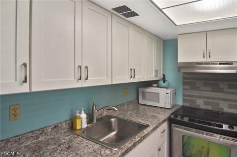 1408 Tropic Ter, North Fort Myers FL - photo 11 of 35