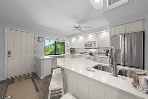 979 E Gulf Dr 282, Sanibel FL - photo 6 of 46