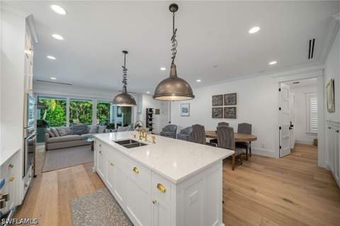 723 Myrtle Ter, Naples FL - photo 9 of 43