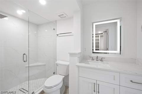 6985 Dennis Cir 204, Naples FL - photo 16 of 40