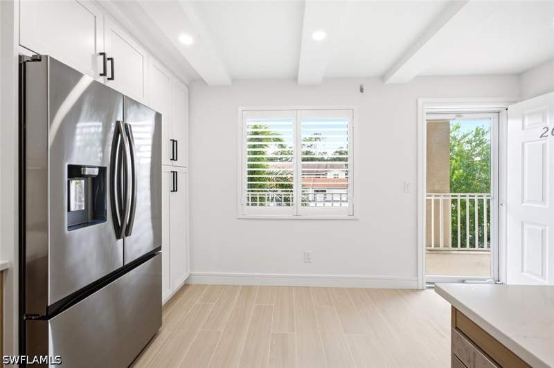 2 bedroom Condominium at 6985 Dennis Cir 204, Chatham Square, Naples — photo 3