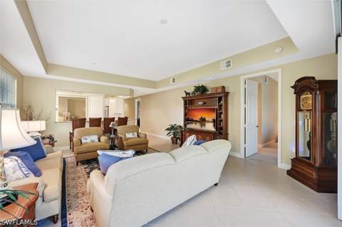 6433 Legacy Cir 1302, Naples FL - photo 16 of 50