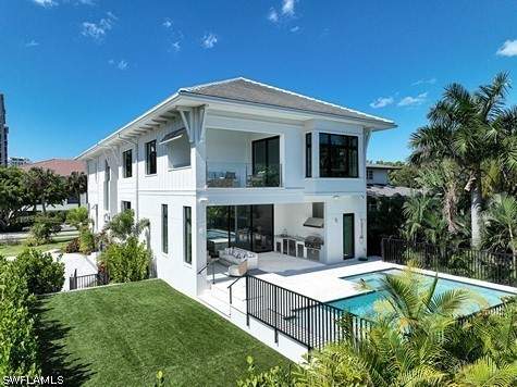 5 bedroom SingleFamilyResidence at 9100 Vanderbilt Dr, Conners, Naples — photo 4