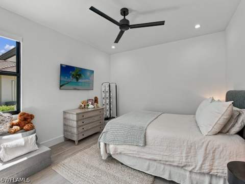 423 S Barfield Dr, Marco Island FL - photo 16 of 28