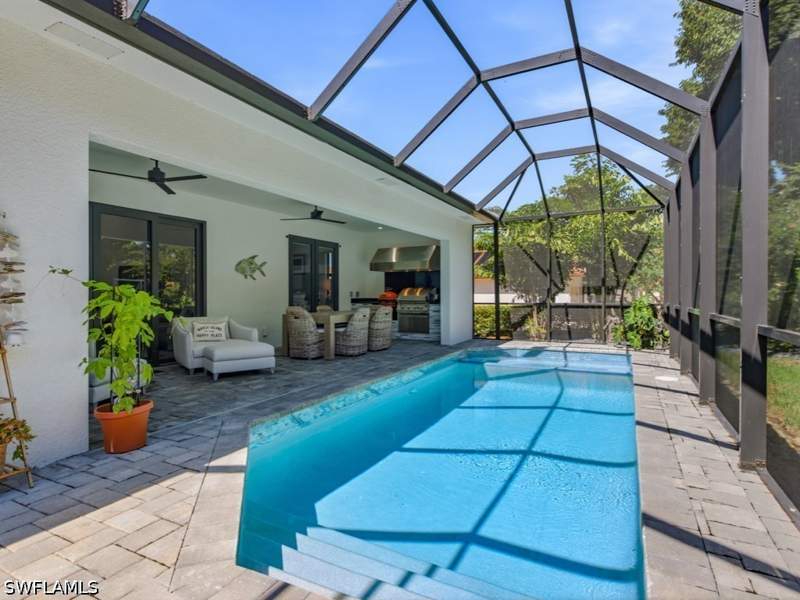 3 bedroom SingleFamilyResidence at 423 S Barfield Dr, Marco Beach, Marco Island — photo 2