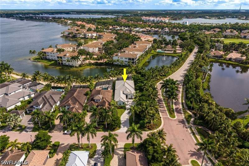 3 bedroom SingleFamilyResidence at 10501 Via Torino Way, Cortona, Miromar Lakes — photo 2