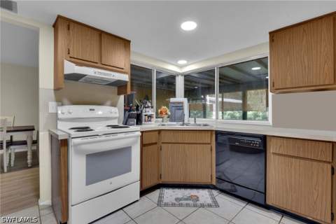 340 Pollywog Pt, Labelle FL - photo 8 of 37