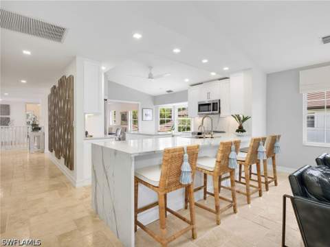 4465 Dover Ct 1003, Naples FL - photo 12 of 38