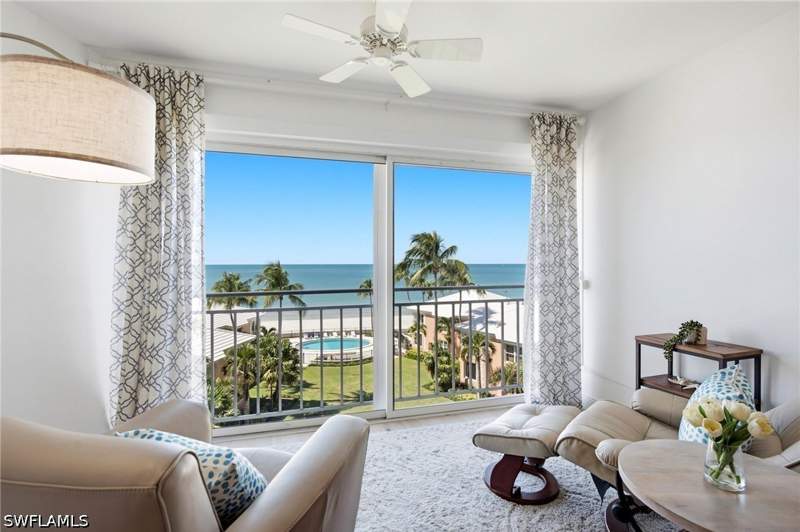 2 bedroom Condominium at 2401 Gulf Shore Blvd N 52, Shores Of Naples, Naples — photo 3