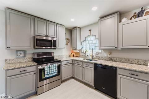 15 SE 10th Ave, Cape Coral FL - photo 11 of 55