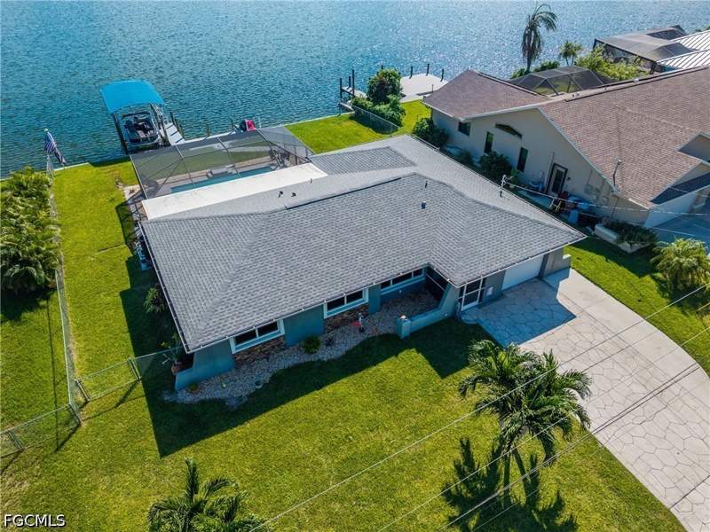 3 bedroom SingleFamilyResidence at 15 SE 10th Ave, Cape Coral, Cape Coral — photo 3