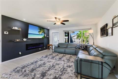 15 SE 10th Ave, Cape Coral FL - photo 8 of 55