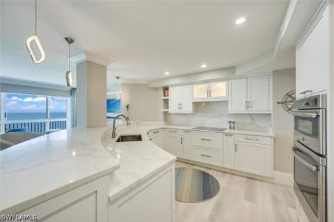 1275 Gulf Shore Blvd N 602, Naples FL - photo 6 of 34