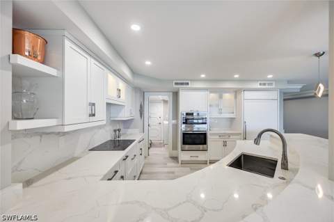 1275 Gulf Shore Blvd N 602, Naples FL - photo 7 of 34