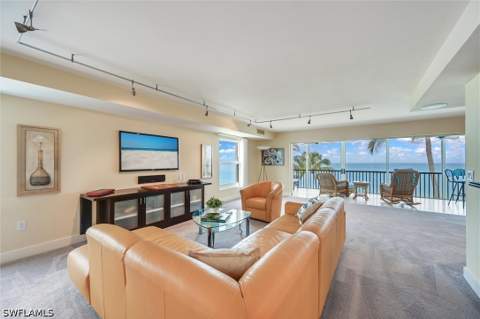 1275 Gulf Shore Blvd N 601, Naples FL - photo 10 of 33