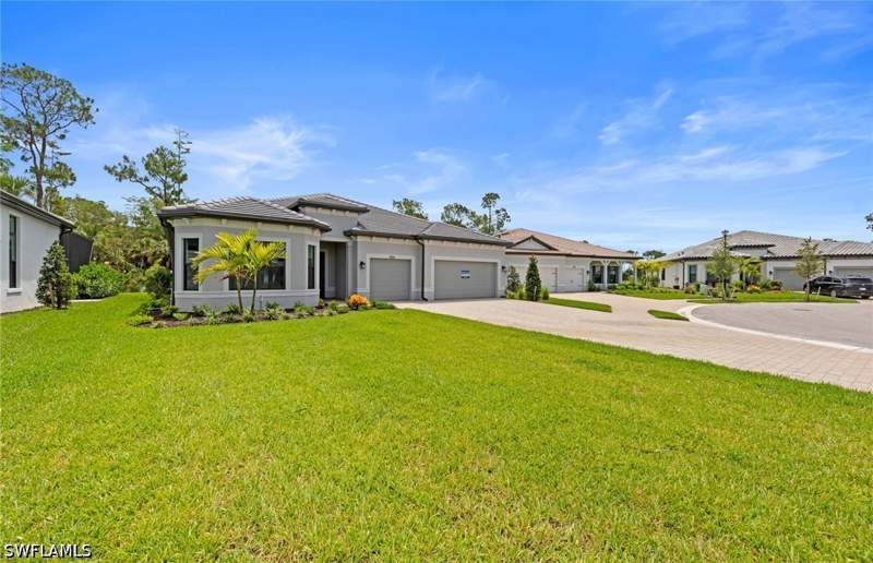 3 bedroom SingleFamilyResidence at 2095 Altura Ct, Terreno At Valencia, Naples — photo 4