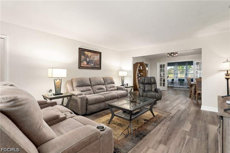 3 bedroom Attached at 1207 N Brandywine Cir, Brandywine, Fort Myers — photo 5
