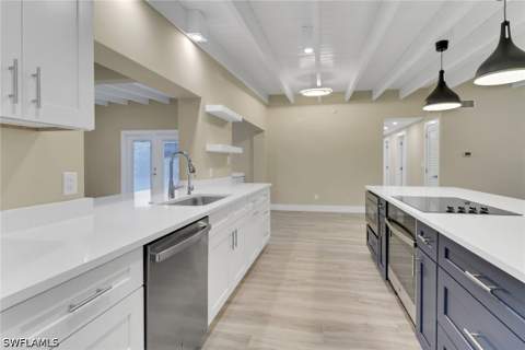 5150 Sand Dollar Ln, Naples FL - photo 10 of 34