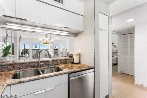 4895 Bonita Beach Rd 302, Bonita Springs FL - photo 8 of 45