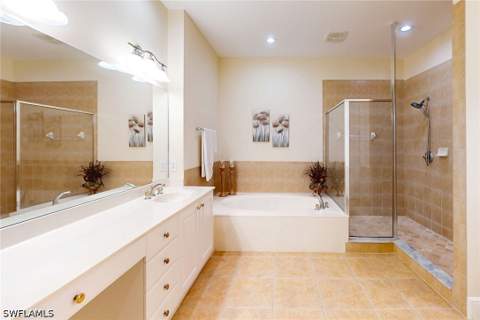 9086 Cascada Way 202, Naples FL - photo 14 of 50
