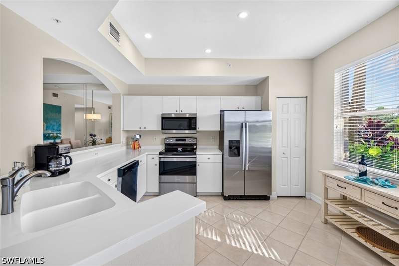 2 bedroom Condominium at 4661 Turnberry Lake Dr 102, Turnberry, Estero — photo 5
