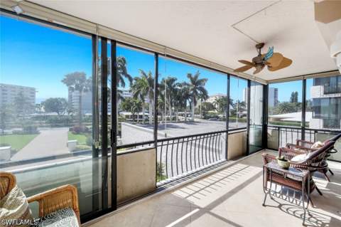 3430 Gulf Shore Blvd N 2I, Naples FL - photo 13 of 25