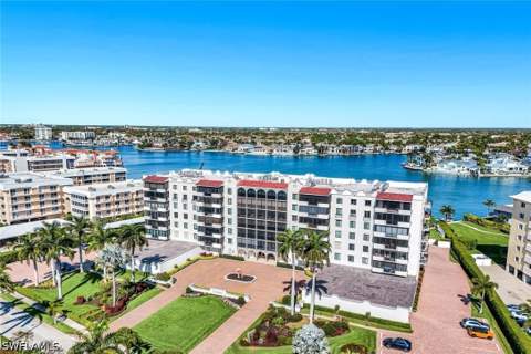 3430 Gulf Shore Blvd N 2I, Naples FL - photo 17 of 25
