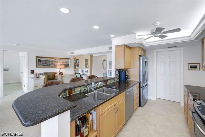 2 bedroom Condominium at 3430 Gulf Shore Blvd N 2I, Madrid Club, Naples — photo 3