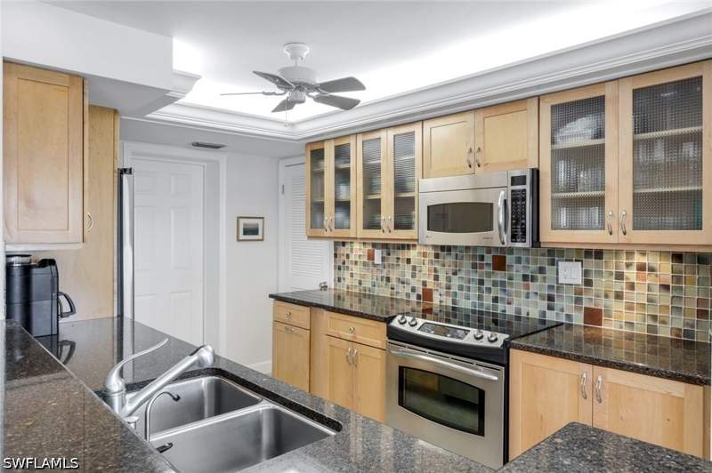 2 bedroom Condominium at 3430 Gulf Shore Blvd N 2I, Madrid Club, Naples — photo 4
