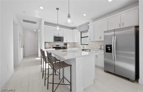 2133 Seville Ln, Naples FL - photo 13 of 17