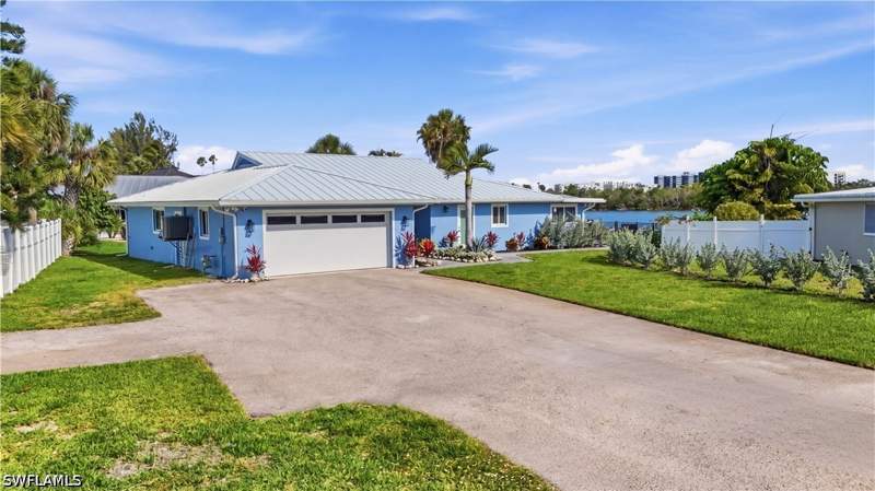 3 bedroom SingleFamilyResidence at 8009 Lagoon Rd, Laguna Shores, Fort Myers Beach — photo 4
