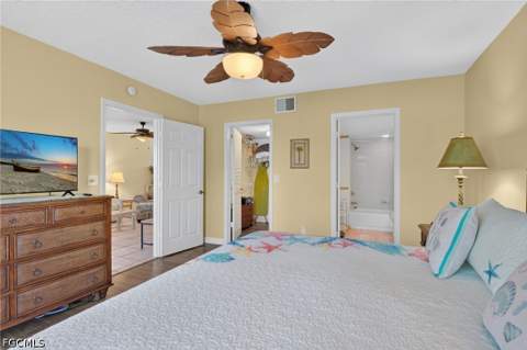 267 Deerwood Cir 2, Naples FL - photo 21 of 52