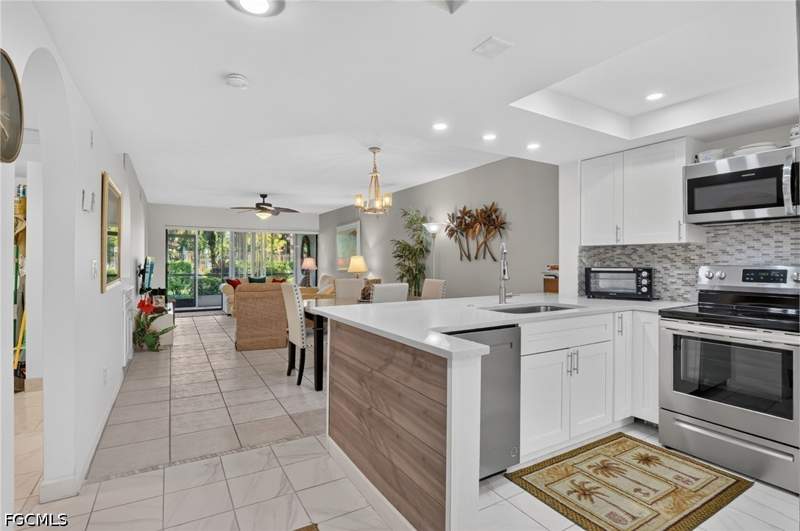 2 bedroom Condominium at 267 Deerwood Cir 2, Gleneagles, Naples — photo 4
