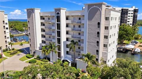 4331 Bay Beach Ln 651, Fort Myers Beach FL - photo 12 of 43