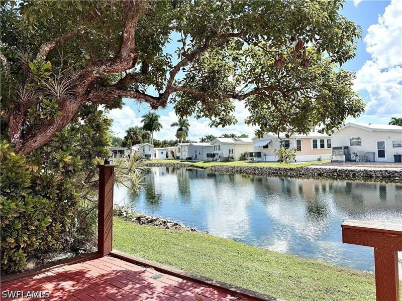 1 bedroom ManufacturedHome at 206 Cheetah Dr 206, Imperial Wilderness, Naples — photo 4