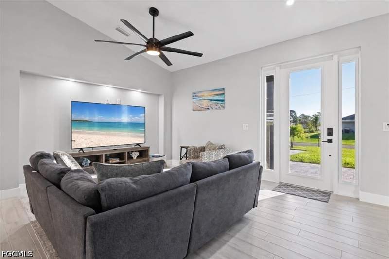 3 bedroom SingleFamilyResidence at 2904 NW 26th Ave, Cape Coral, Cape Coral — photo 2