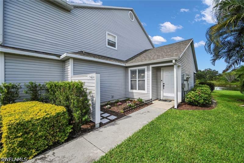 2 bedroom Condominium at 1566 Trafalgar Ln A, Trafalgar Square, Naples — photo 3