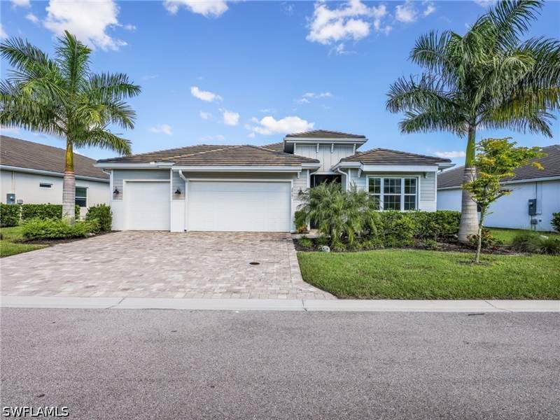 3 bedroom SingleFamilyResidence at 28191 Captiva Shell Loop, Seasons At Bonita, Bonita Springs — photo 2