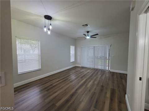 10035 Poppy Hill Dr, Fort Myers FL - photo 7 of 34