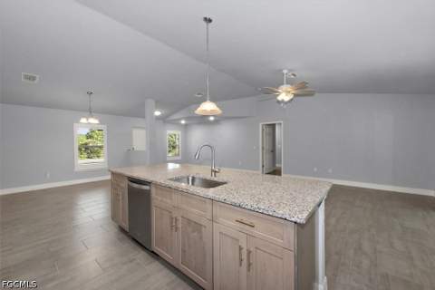 3709 Tracy St, Fort Myers FL - photo 11 of 33