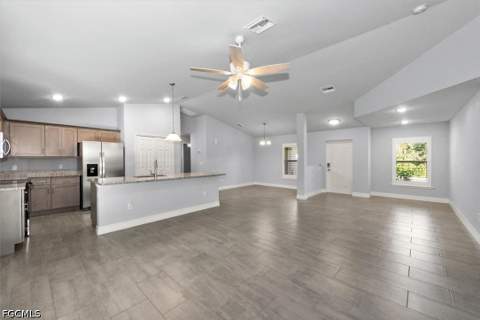 3709 Tracy St, Fort Myers FL - photo 12 of 33