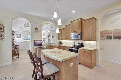20060 Eagle Glen Way, Estero FL - photo 9 of 48