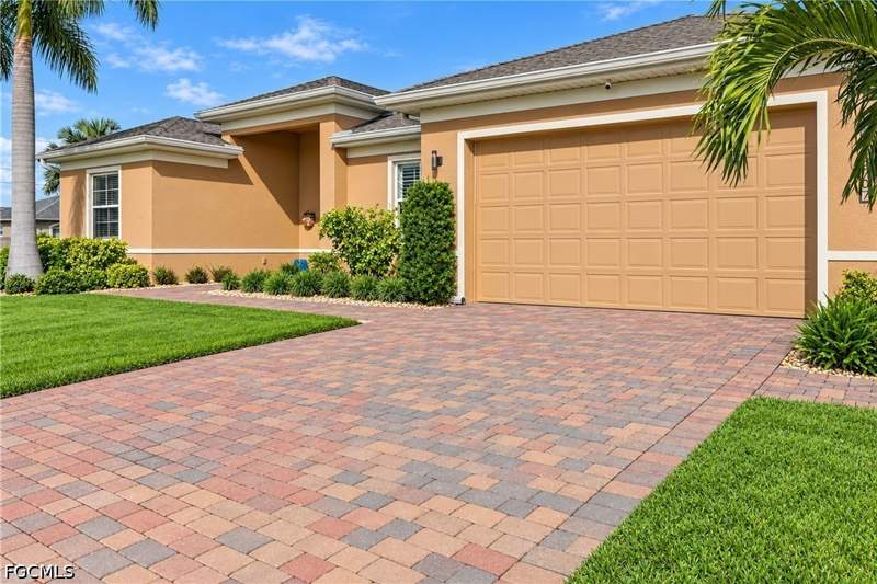 3 bedroom SingleFamilyResidence at 3707 SW 13th Ave, Cape Coral, Cape Coral — photo 3