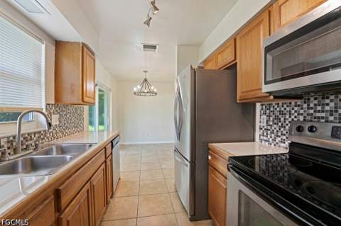 208 Norwich Ave, Lehigh Acres FL - photo 13 of 27