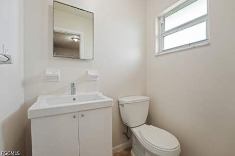 208 Norwich Ave, Lehigh Acres FL - photo 15 of 27