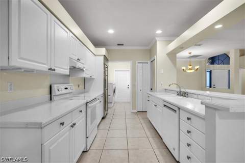4407 Pomarine Ct, Naples FL - photo 11 of 41
